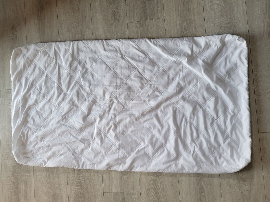 Pokrowiec na materac 120x60-posiadam 2 szt
