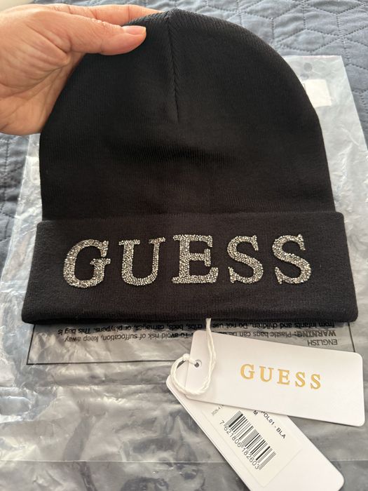Guess шапка женская