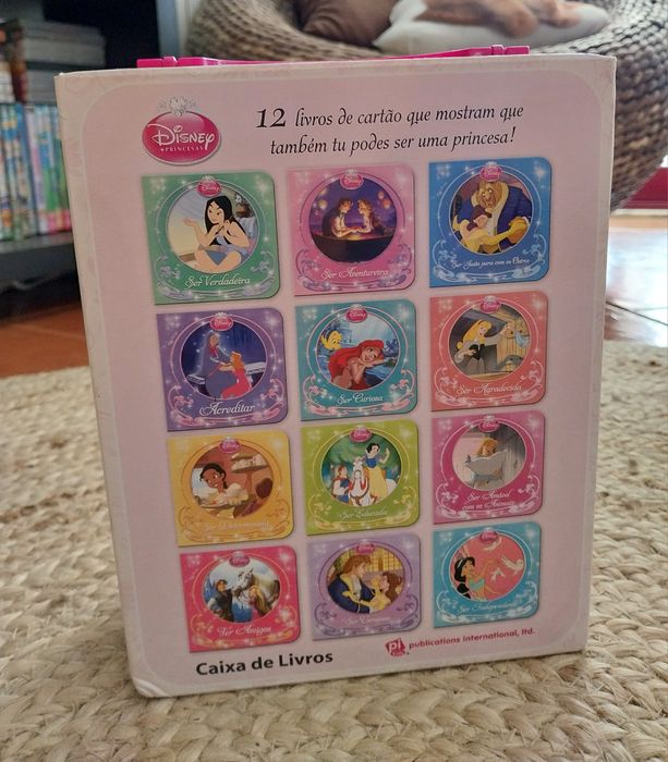 Caixa de 12 livros Disney Princesas . Eu posso ser uma princesa
