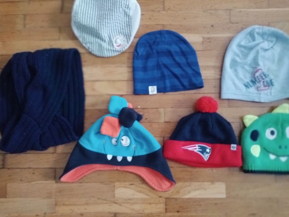 Шапочки на хлопчика від 6 місяців до трьох