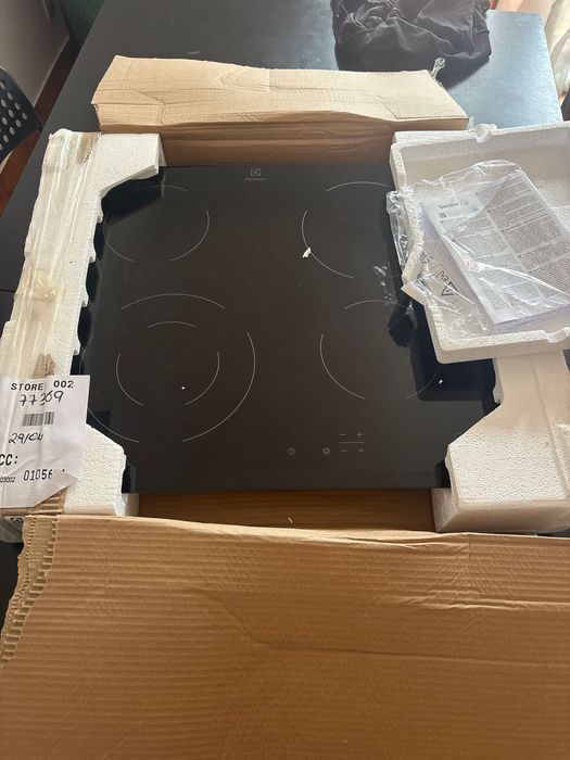Placa vitroceramica eletrolux NUNCA USADAA!!