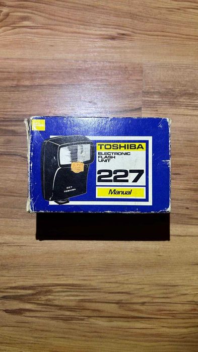 Lampa błyskowa TOSHIBA 227