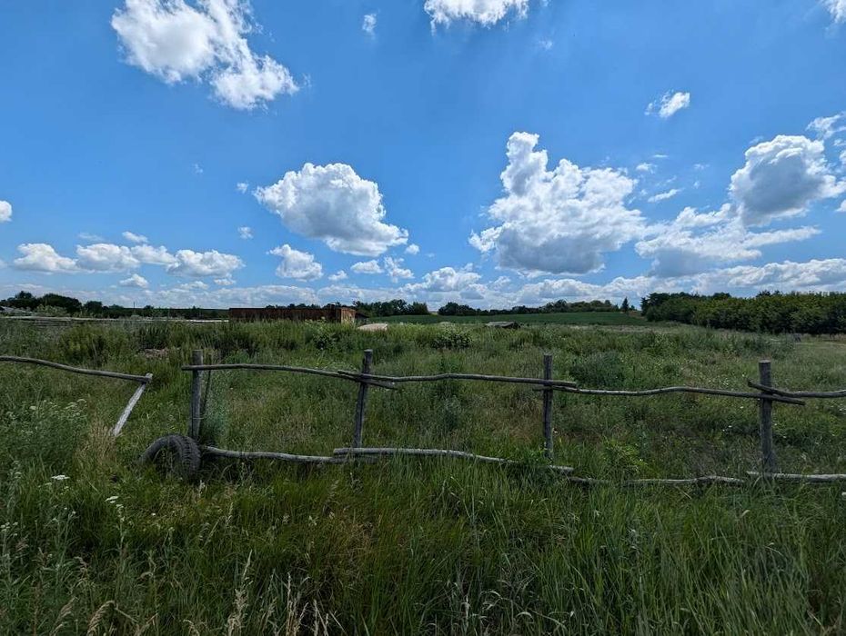 Продамо фасадну ділянку 73 сотки над трасою