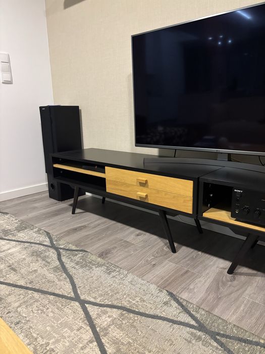 Dois móveis aparadores da AREA