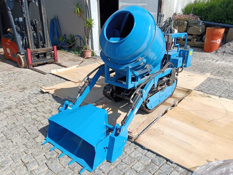 DRUMP Betoneira móvel de rastos com carregamento automático de 350 litros - NOVA