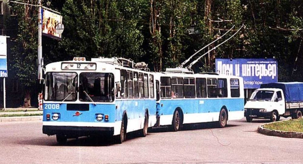 Троллейбус ЗИУ-9, 2 ед. СМЕ автоинформатор, свет фар, двери, штанги