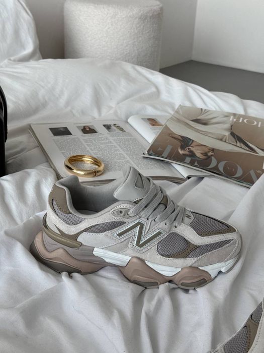 New Balance 9060 light brown r39