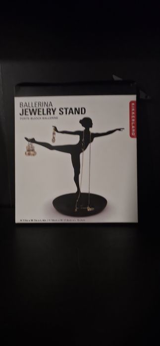 Stojak na biżuterię balerina
