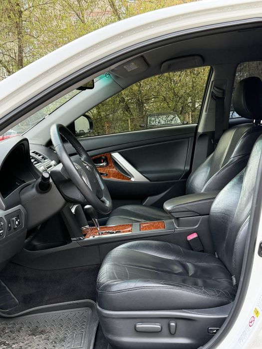 Toyota Camry 2010