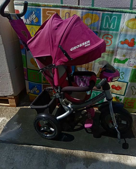 Продам детский  музикальний велосипед-коляска Best  Trike для малишей.
