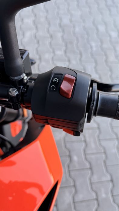 Мотоцикл KTM Duke 390