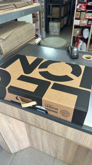 Lenovo legion 5 i7 13650hx 16gb ddr5 RTX 5060 8gb ssd 1t