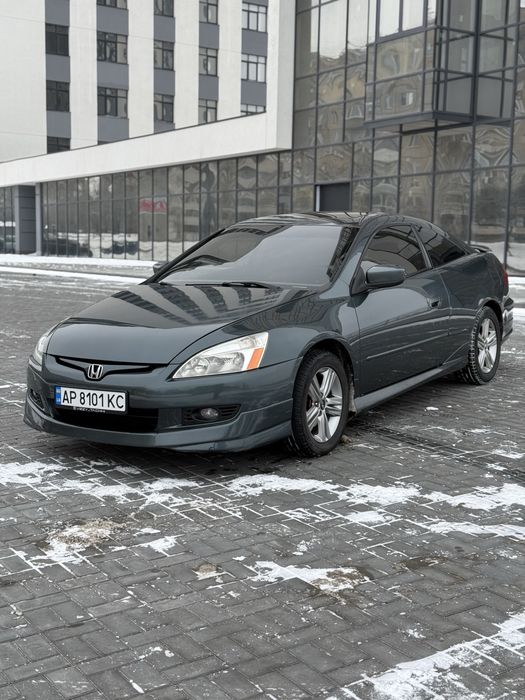 В продаже Honda Accord 2003 года