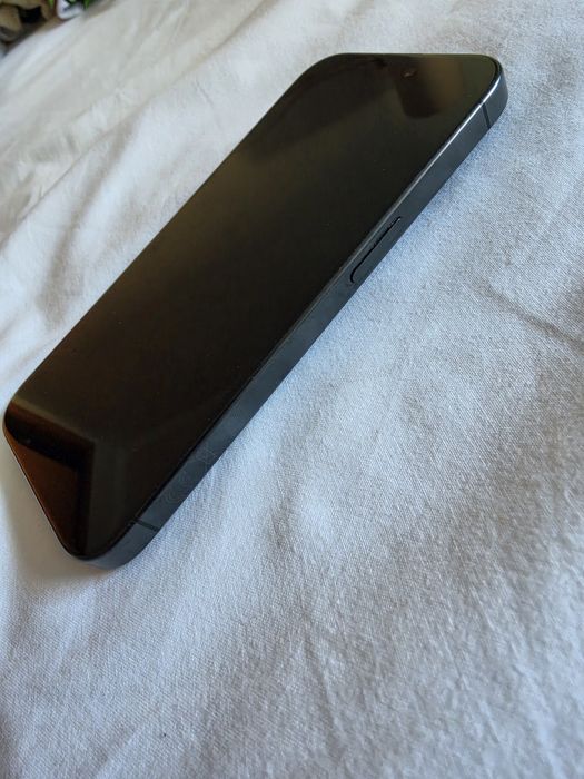 iPhone 15 Pro 128gb Preto Titânio (100% saúde bateria)