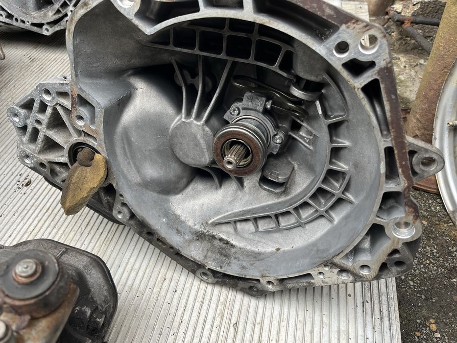 Кпп коробка передач опель  , vectra , astra , zafira , combo , corsa