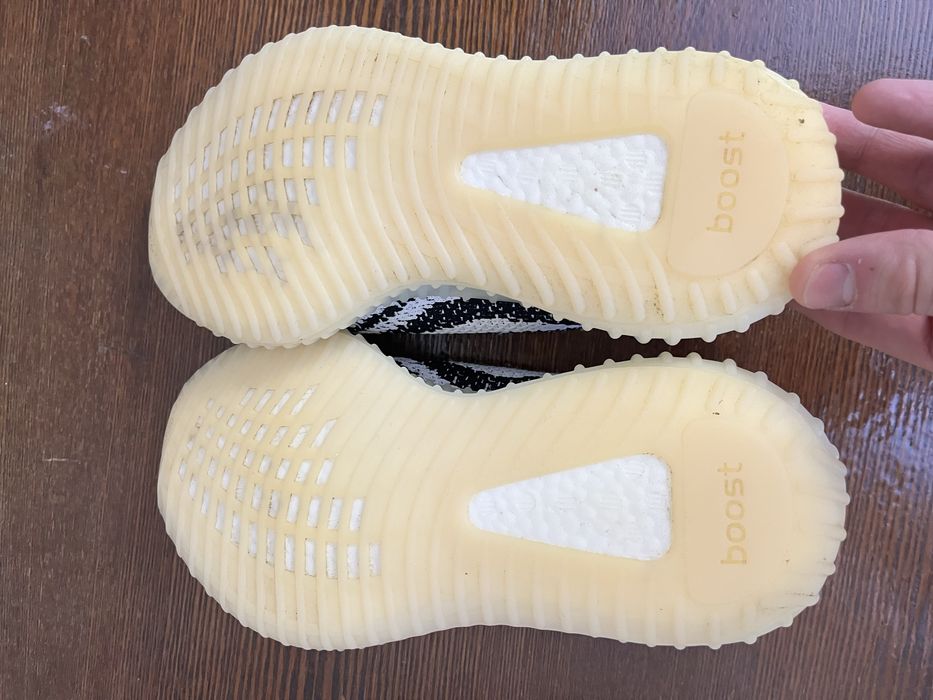 adidas gazelle silver green womens Yeezy Boost 350 V2 Zebra  THE-ECHELON