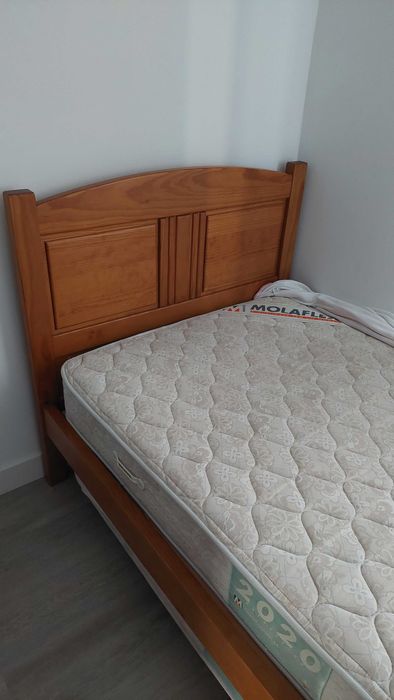 Single bed64738962247682122