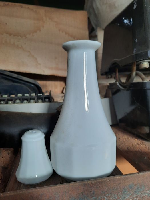 Фарфоровий посуд