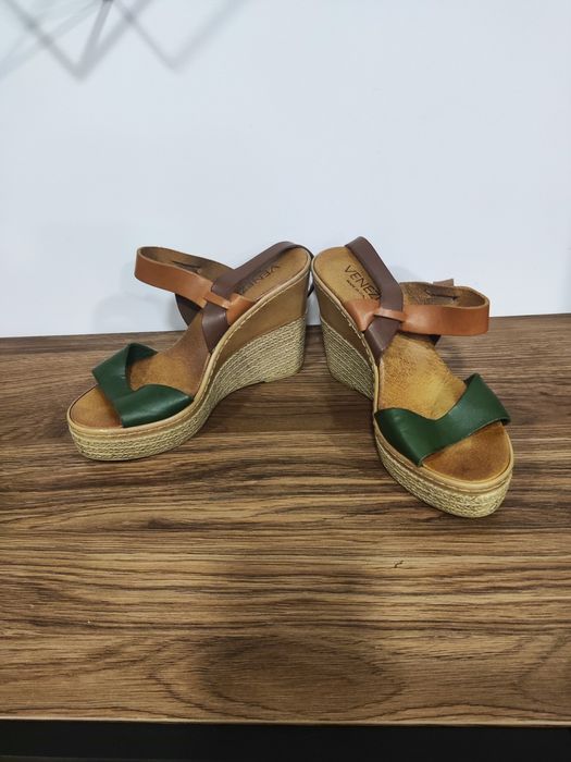 Sandały na koturnie Marki Venezia