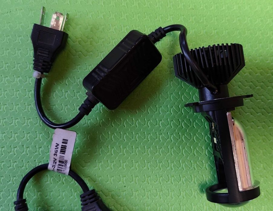 Автомобильные светодиодные лампы мини линзы  Н4 bi led,цена за 1 шт