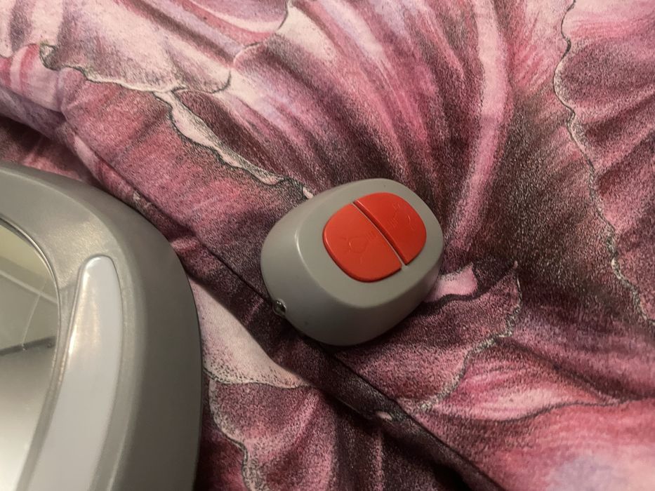 Lusterko z pilotem do obserwacji dziecka z podswietleniem LED