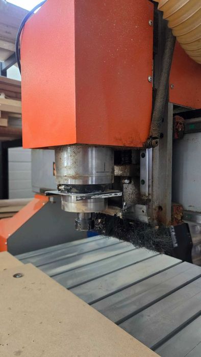 Ploter frezujący cnc Sarnox 1325