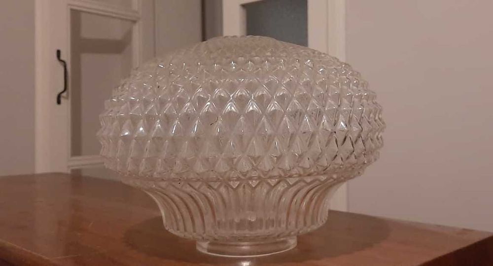 Candeeiro de teto vintage em vidro - globo de vidro
