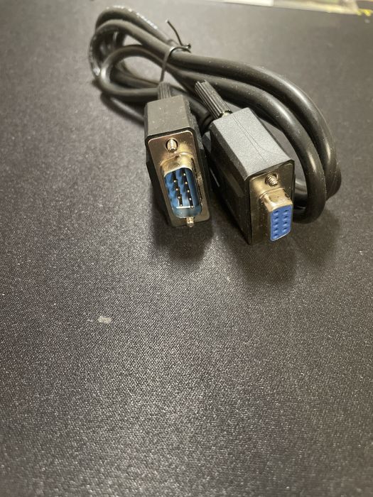 Кабель VGA (D-Sub 15 pin).