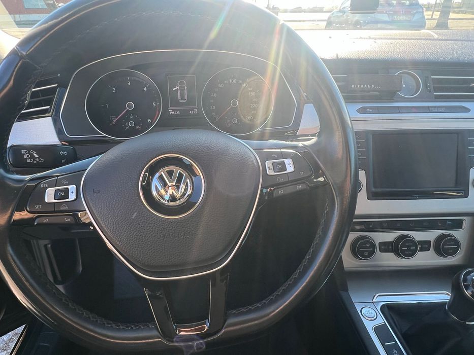 VW PASSAT 1.6 TDI bluemotion