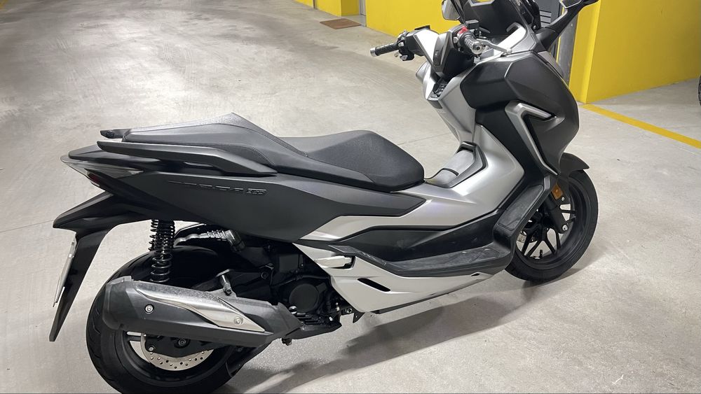 Honda Forza 300. TROCO