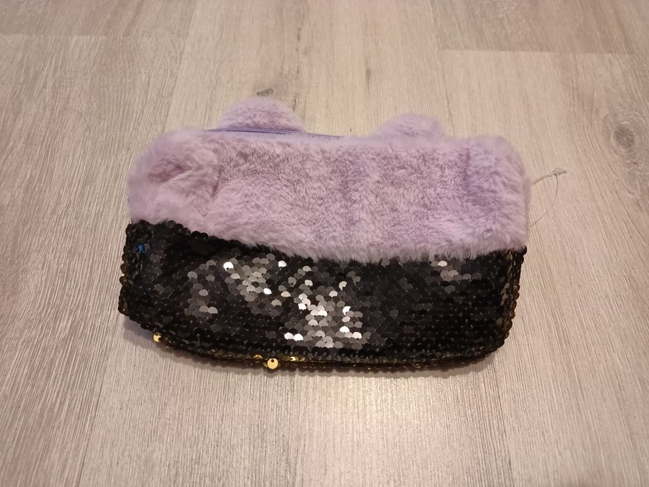 Kosmetyczka w cekiny