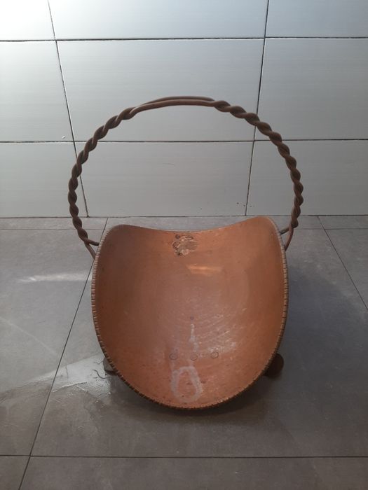 Cesto suporte lenha em cobre