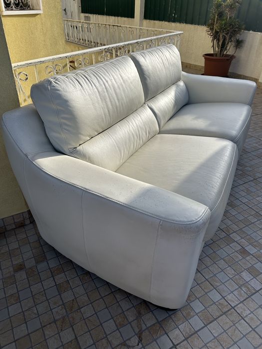 Sofa usado de 3 lugares branco
