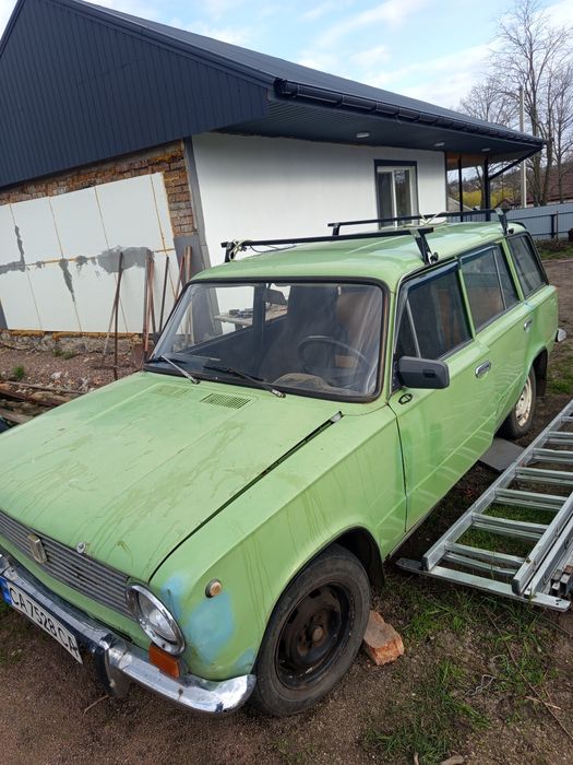 Продам машину ваз 2102