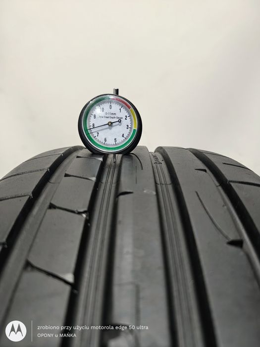 1xDunlop Sport Maxx RT2 SUV 235/45R19 7.5mm DOT 25