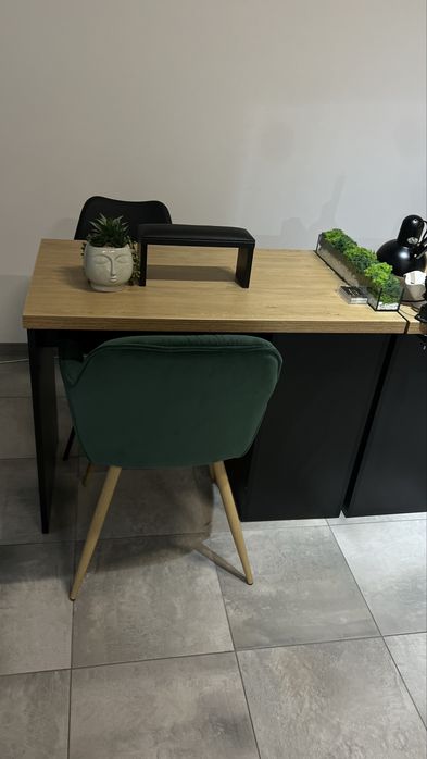 Стіл для майстра манікюру