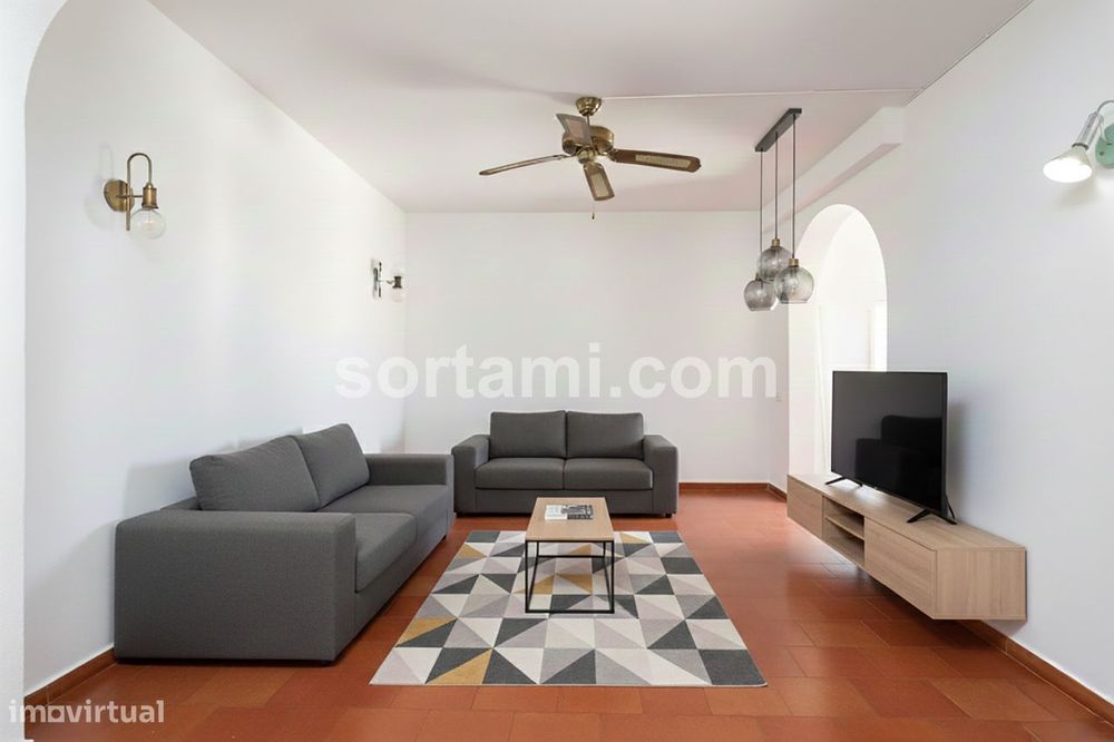 Apartamento T2 Venda em Quarteira,Loulé — Quarteira, Faro