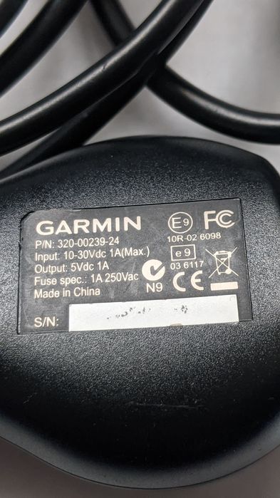 Оригінальна зарядне Garmin до навігатора
