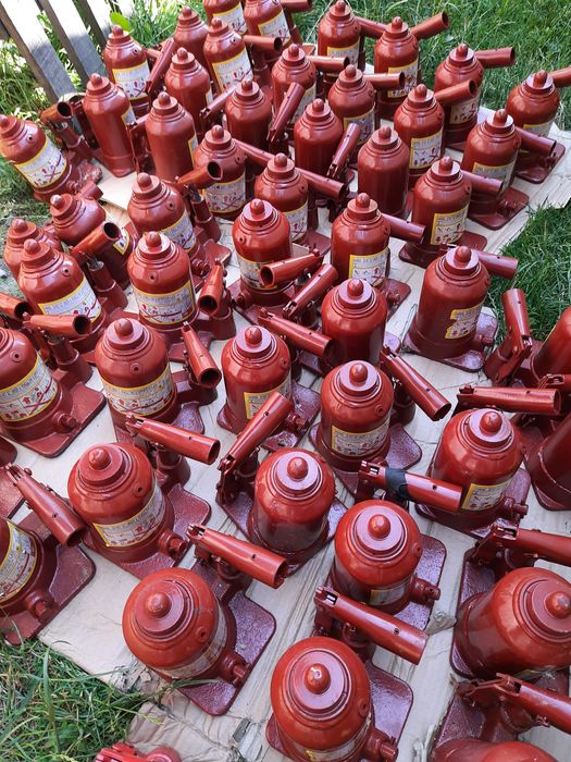 Домкрат ключ крюк Renault Master Opel Movano Nissan Interstar