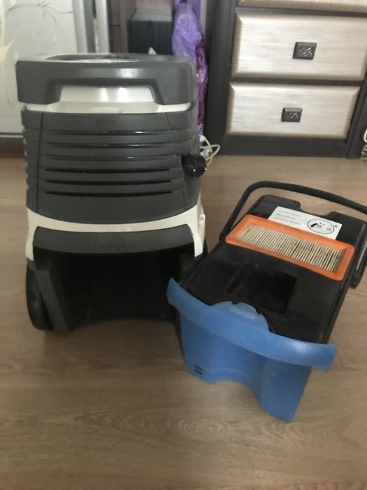 Пылесос Кёрхер, KARCHER DS5600 с аквафильтром