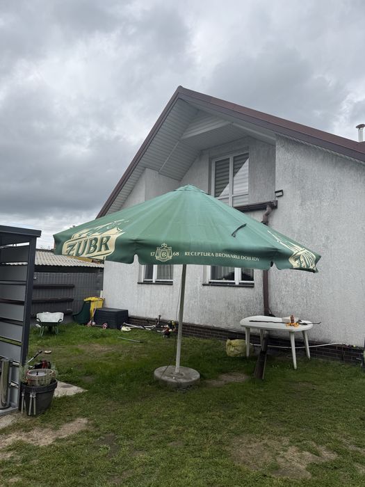 Parasol Żubra z podstawa