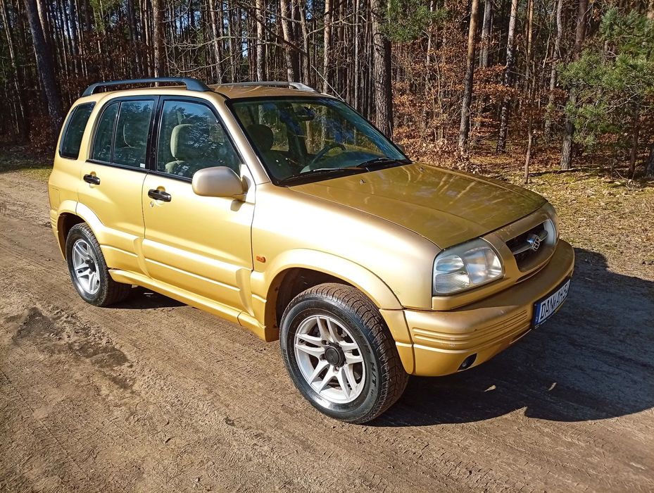 Suzuki Grand Vitara *** 2.5 V6/  Ładny STAN/  4 x 4/ załączany ręcznie / Manualna/ HAK ***