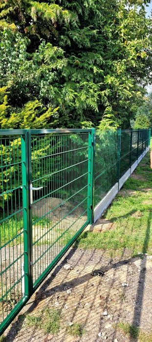 Ogrodzenia kompleksowo. Bramy | Słupki | Siatka | Panele ogrodzeniowe