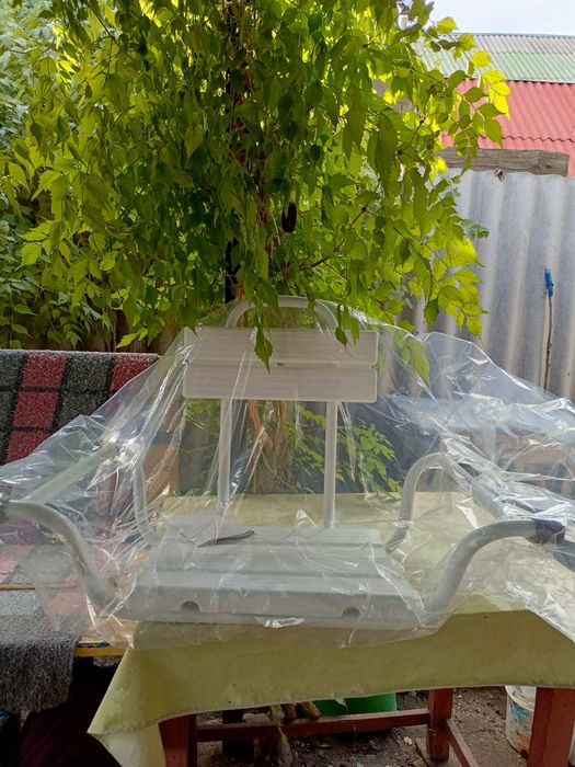 Сидіння для ванни повністю нове