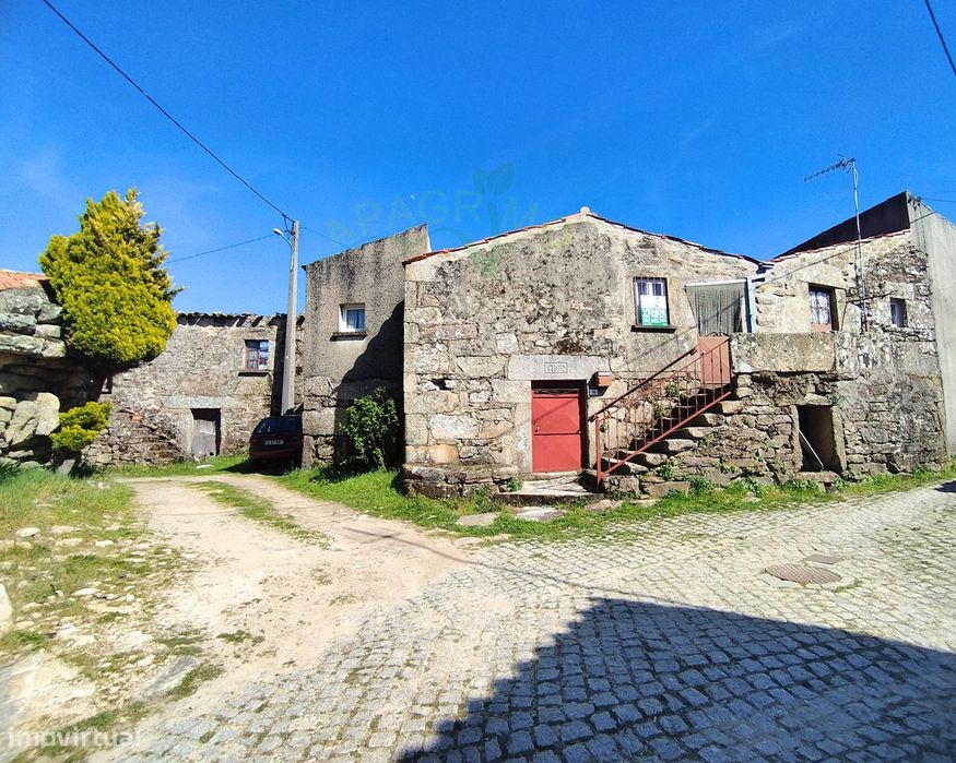 Casa rústica em Adobispo, Penedono