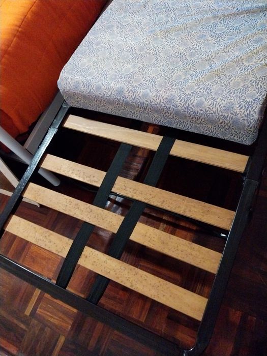 Sofá cama em excelente estado