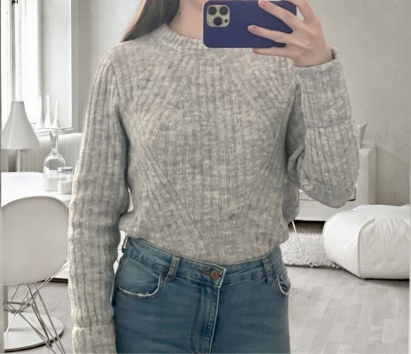 Ciepły śliczny sweter H&M szary