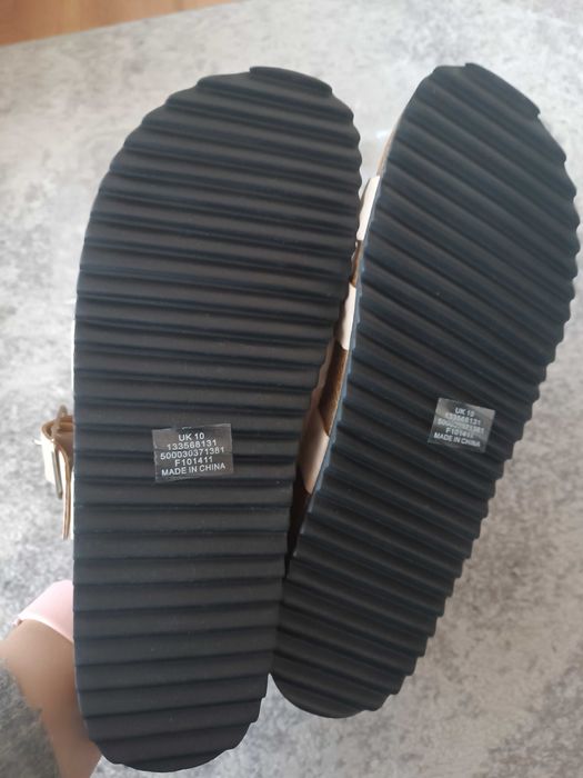 Nowe klapki ASOS 42/43 na korku,beżowe