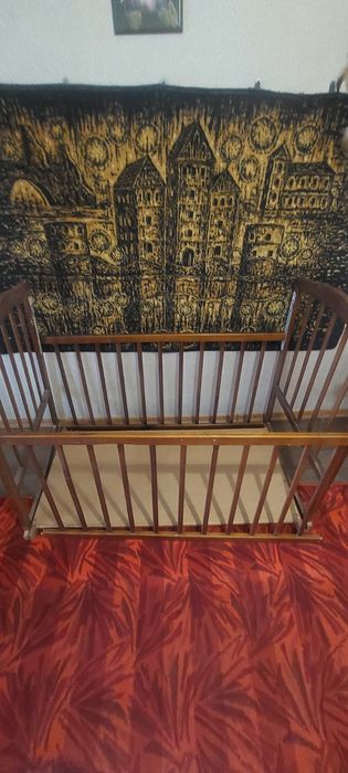 Продаж дитячої кроватки