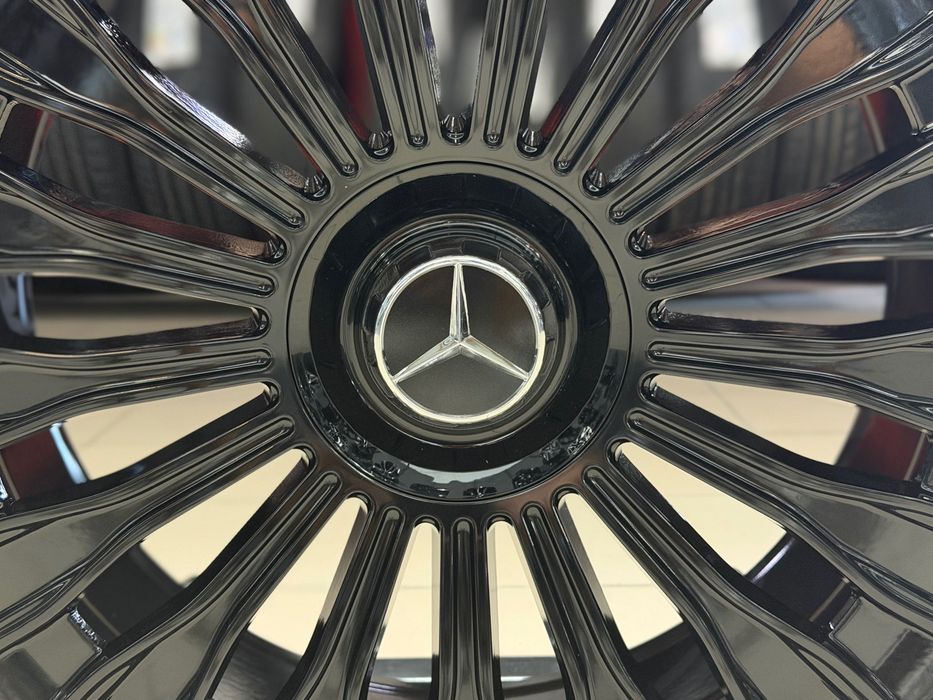 Різноширокі диски REPLICA FB Mercedes 227 R20*8,5/9,5 ET36/43,5 Dia 66,56